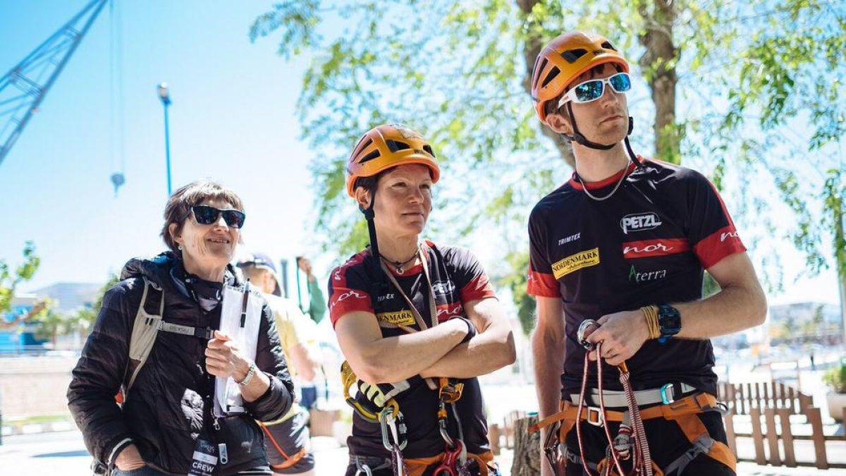 Vikingos y vikingues de Dinamarca y Noruega luchan en la Viking Raid Tarragona
