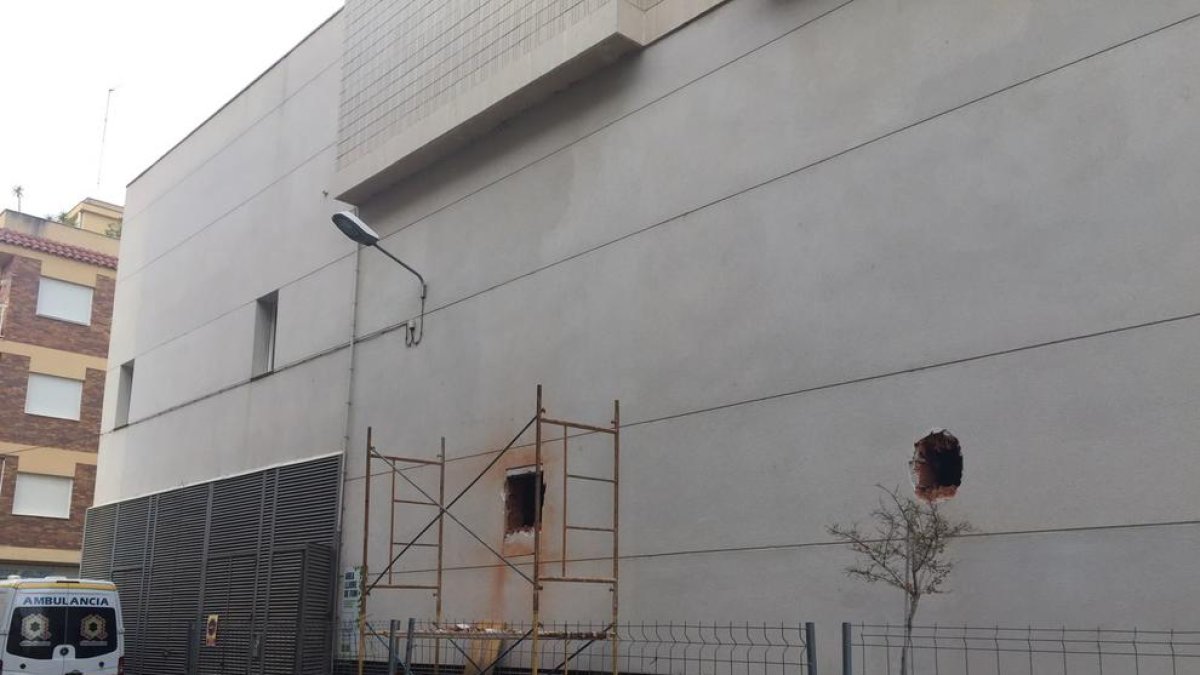 Les obres de la nova farmàcia de l'Hospital Comarcal ja estan en marxa