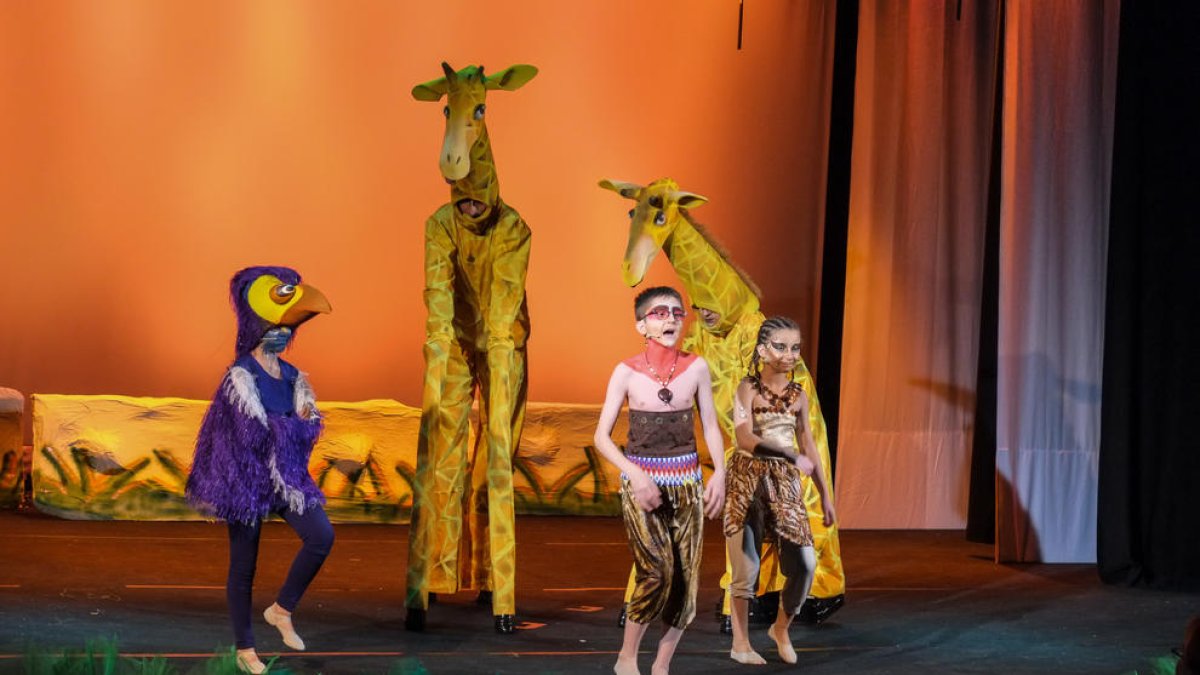 Personatges d''El Rei Lleó' de la Pobla visitaran els nens a l'Hospital Joan XXIII