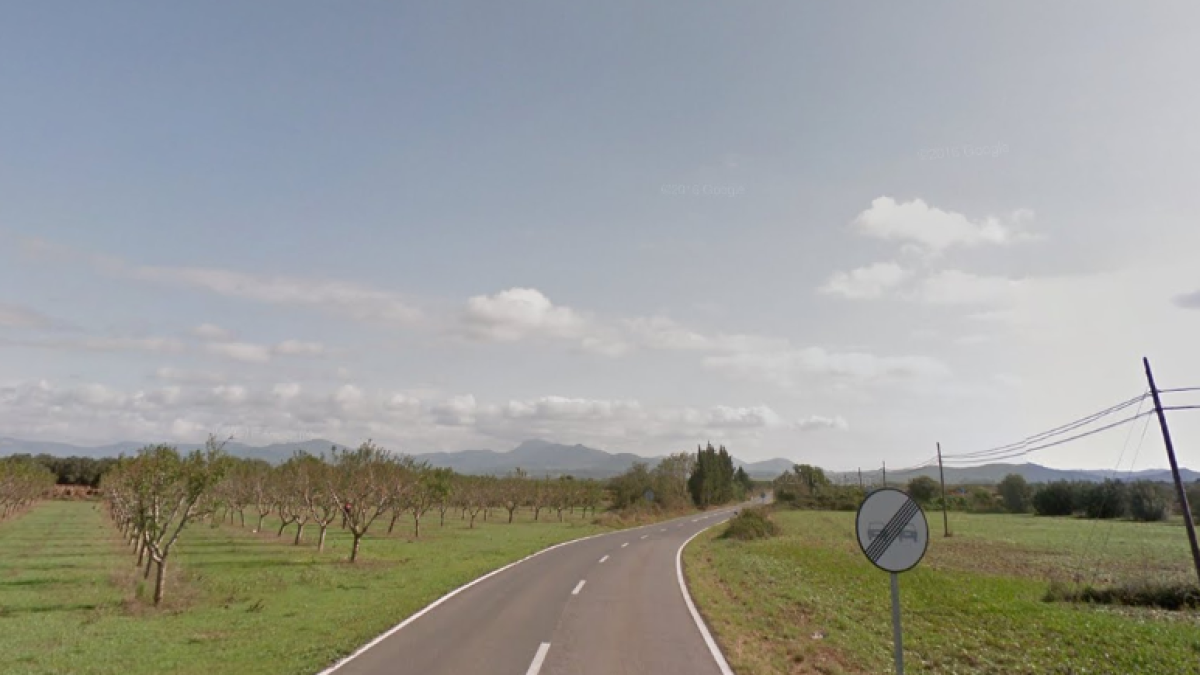 Un ferit lleu en volcar una formigonera a la carretera que uneix Bràfim amb Nulles