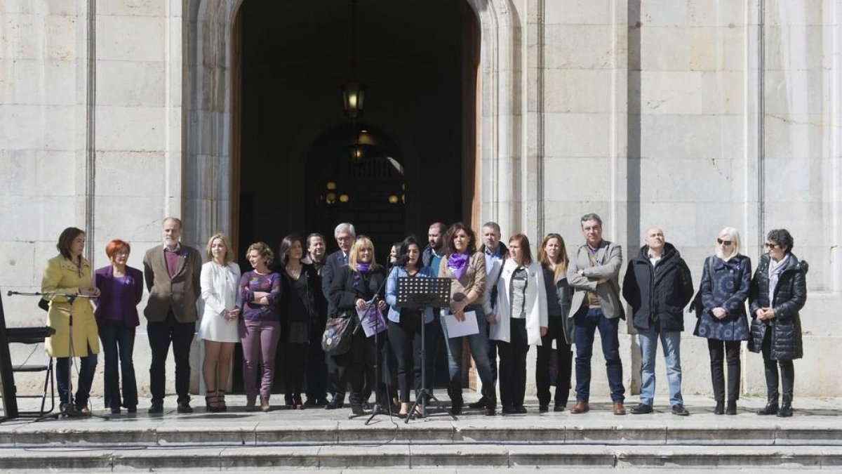 La denúncia contra la bretxa salarial protagonitza el Dia de la Dona