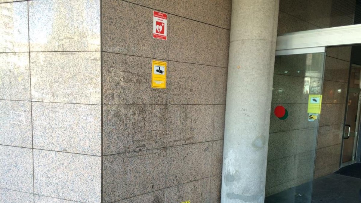 Roben dos desfibril·ladors públics a Tarragona en menys de dos mesos