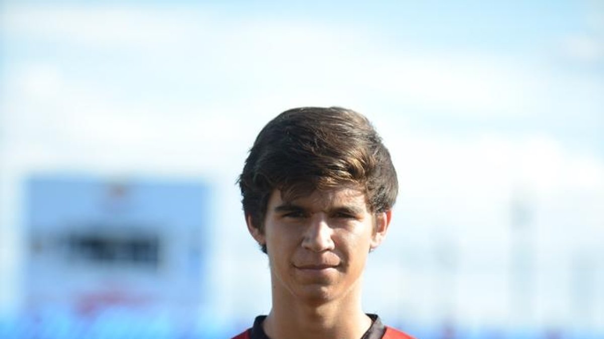 Jesús López Morón y Marc Vadillo renuevan con la Pobla