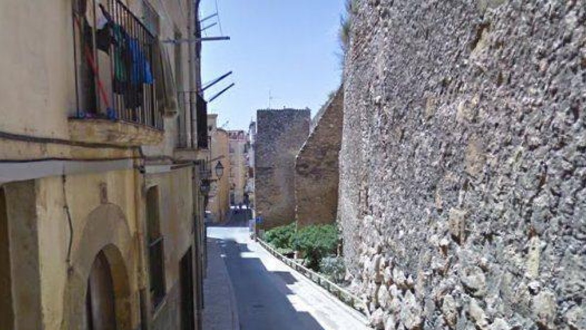 Se inicia la restauración de la muralla de Tarragona de la Bajada del Roser