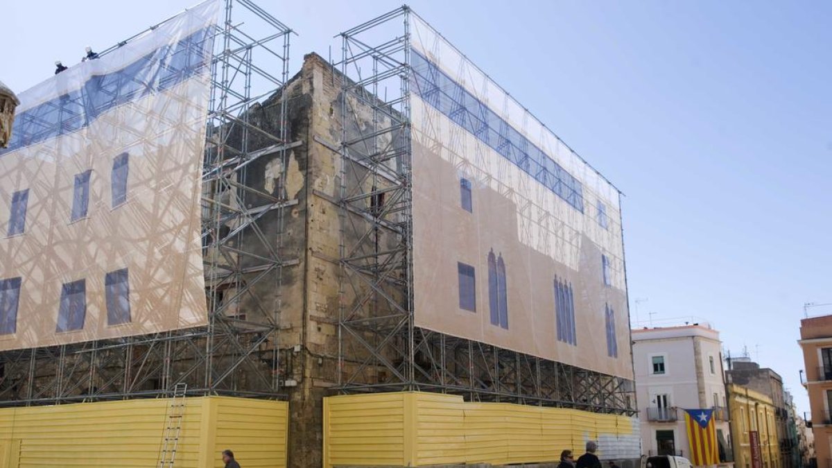 Un empresari denuncia l'Ajuntament per prevaricació envers Ca l'Ardiaca