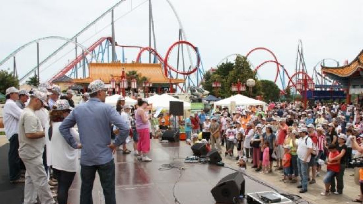 Uns 6.000 nens en risc d'exclusió, convidats a una festa a PortAventura