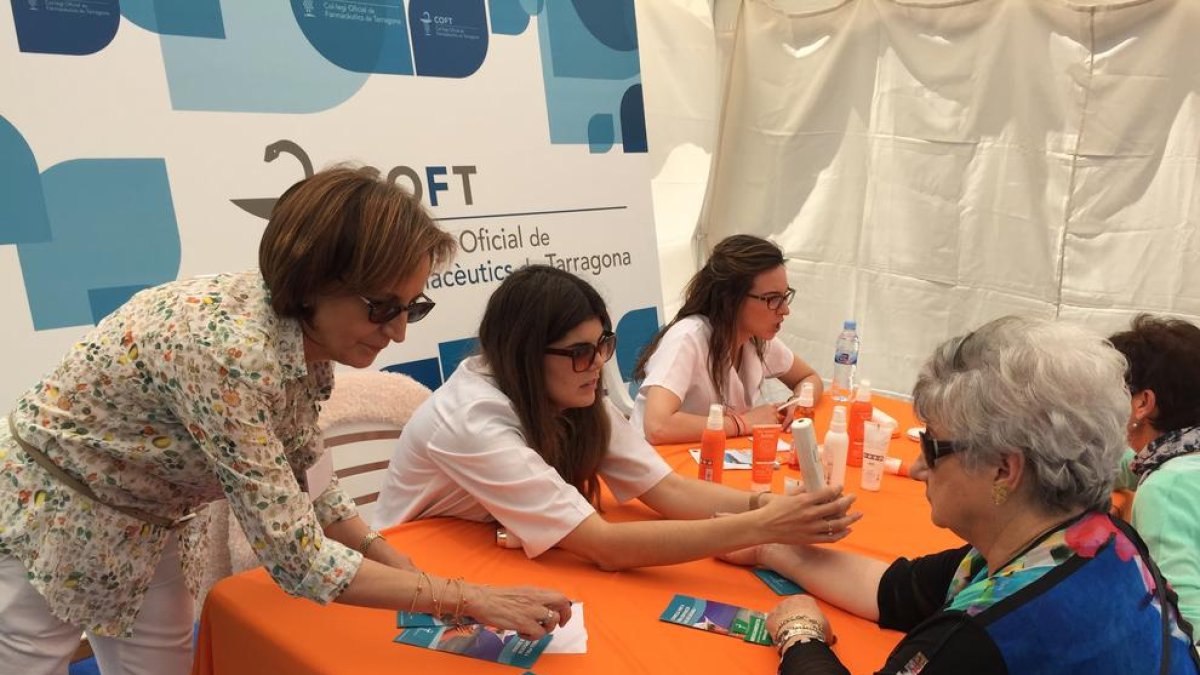 Els farmacèutics tarragonins donaran consell sobre com protegir-se del sol