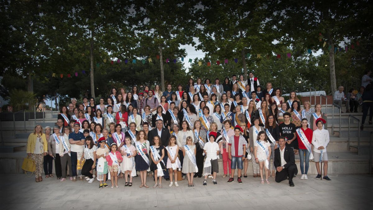 ​Cambrils homenatja a les pubilles i hereus dels últims 50 anys