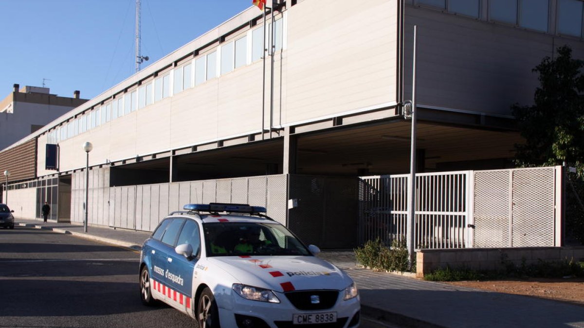 Los Mossos detienen a un hombre por un robo con fuerza en un domicilio del Vendrell