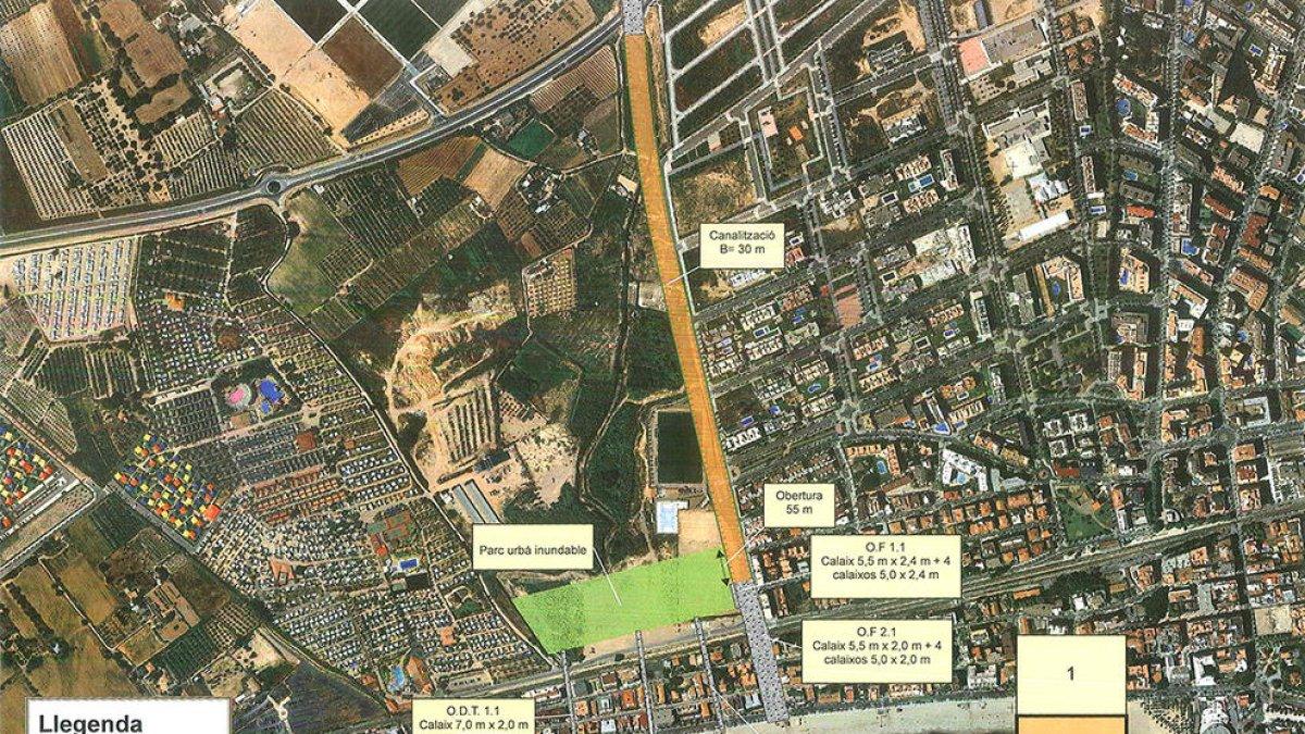 Salou crearà un parc urbà inundable per facilitar la sortida al mar del barranc de Barenys