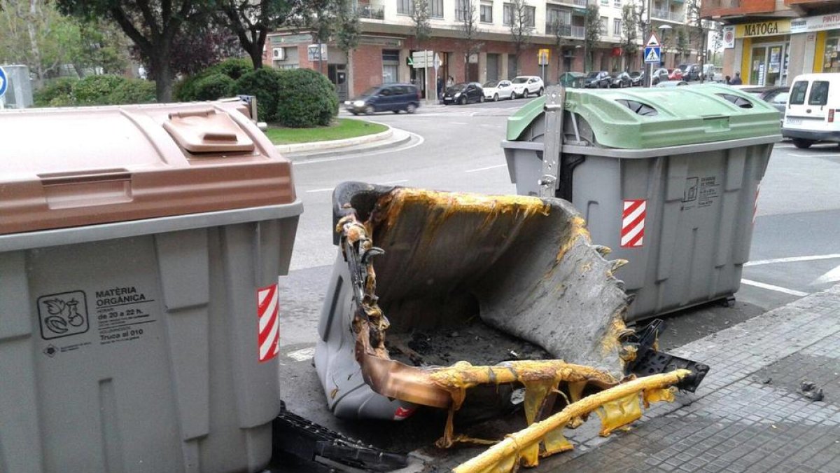 Es busca el presumpte piròman dels contenidors de Reus