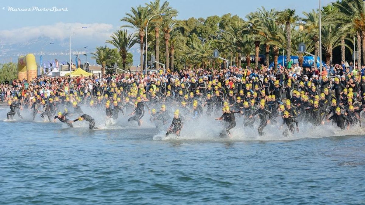 El Triatló de Cambrils reunirà 850 atletes aquest diumenge