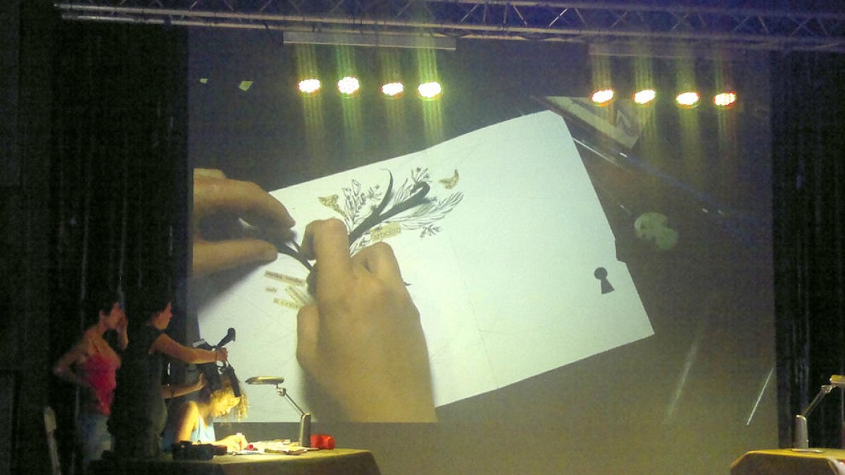 Competició creativa d'escriptors i il·lustradors a l'Espai Jove la Palmera