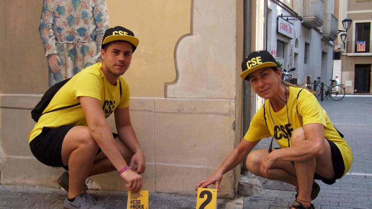 Les caques de gos, proves del 'delicte' d'incivisme al Vendrell