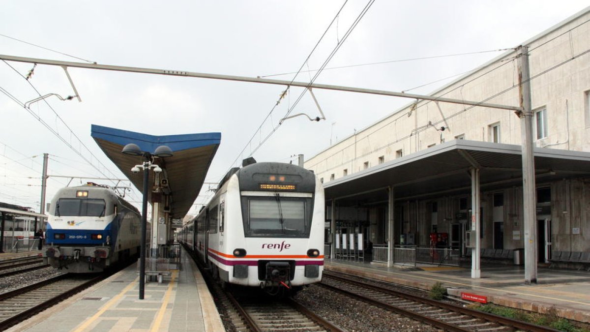 Adif ha rebut ofertes de 28 empreses per les obres de l'estació de tren