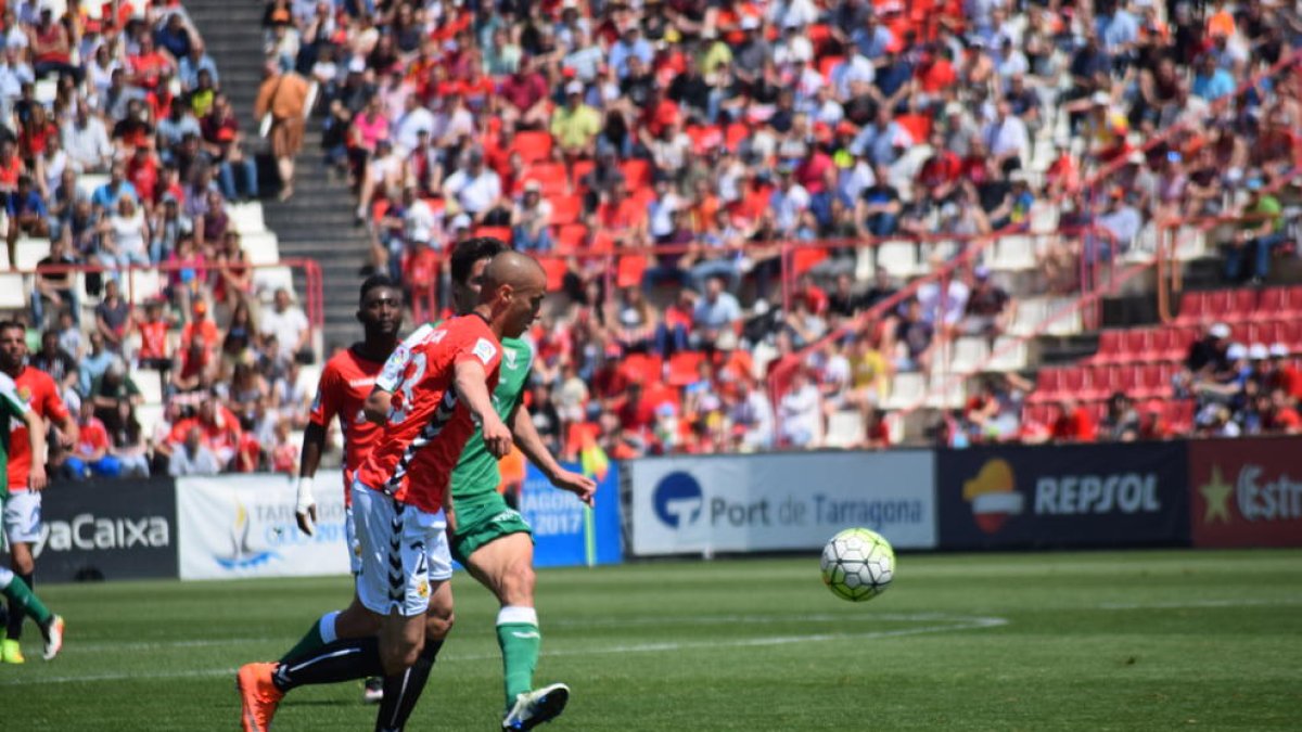 Quatre finals que decidiran el futur d'un Nàstic que segueix en la lluita