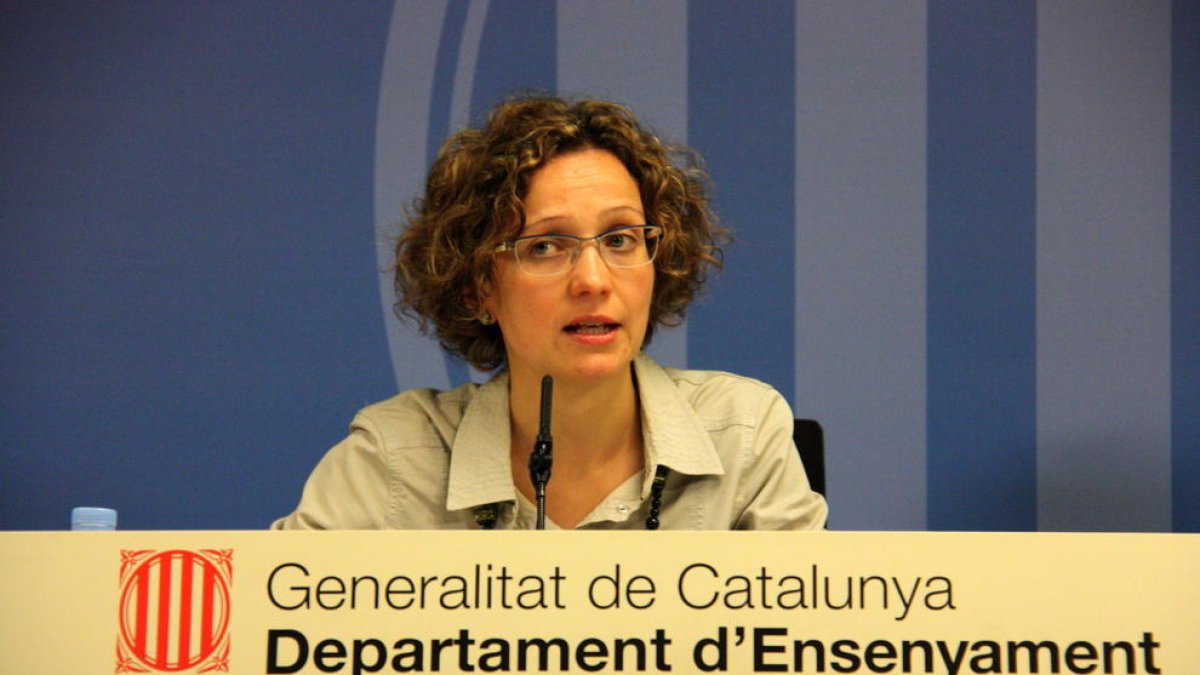 Ruiz assegura que l'error informàtic en l'adjudicació de centres als professors interins ja s'ha resolt