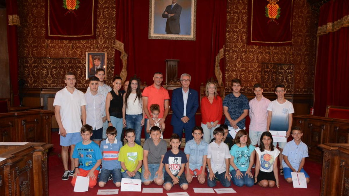 Reconeixement de l'Ajuntament al Club Karate Sinhus Sport