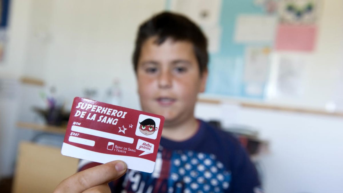«Hola, sóc un alumne de l'escola La Canaleta. Vol venir a donar sang?»