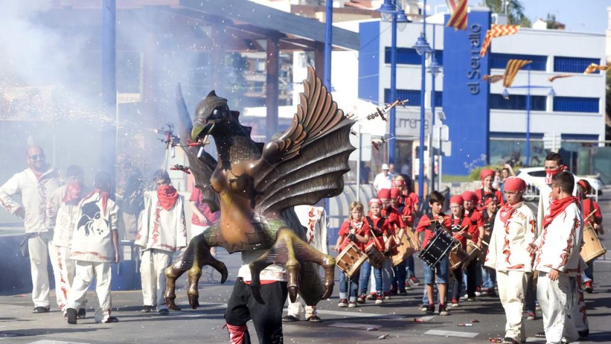 Dracs de tots els tipus i colors acompanyen a la Vibrieta en el seu desè aniversari