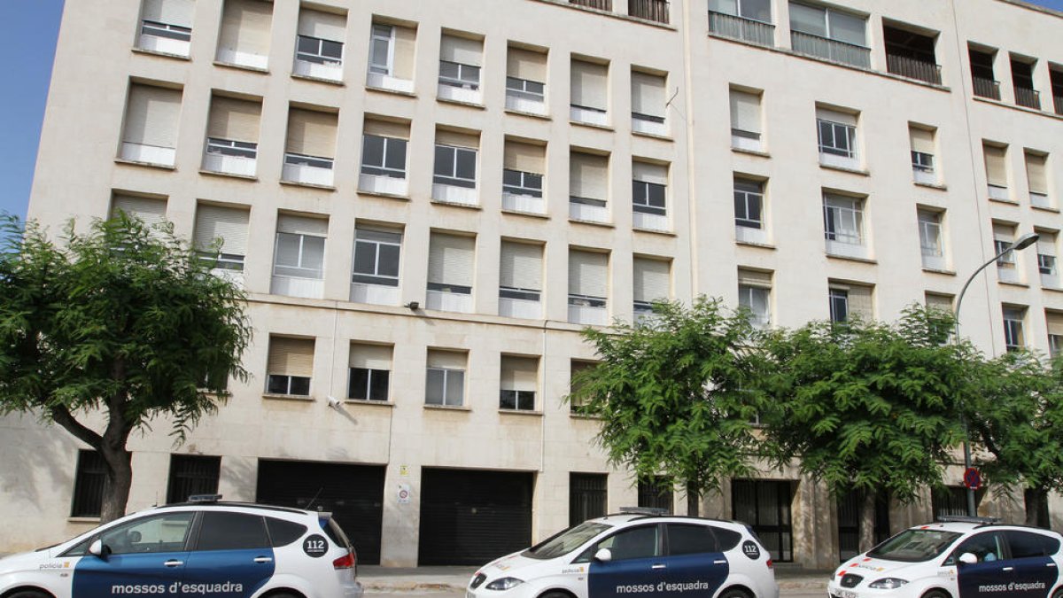 Presó per un jove detingut per robatori amb força en un domicili del Vendrell