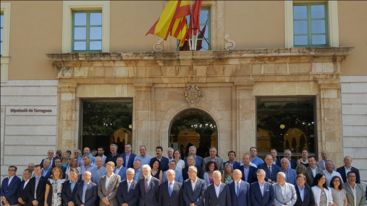 El CRT rep el suport dels alcaldes de la província