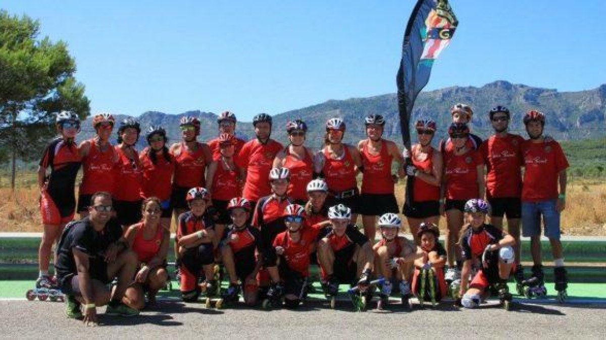 El Nàstic consigue cinco medallas a las 24 horas Roller Tour de Calafat