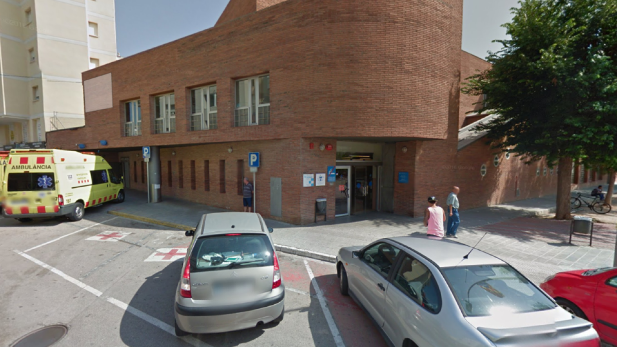 Desallotgen el CAP del Vendrell davant l'amenaça d'un pacient amb una arma simulada