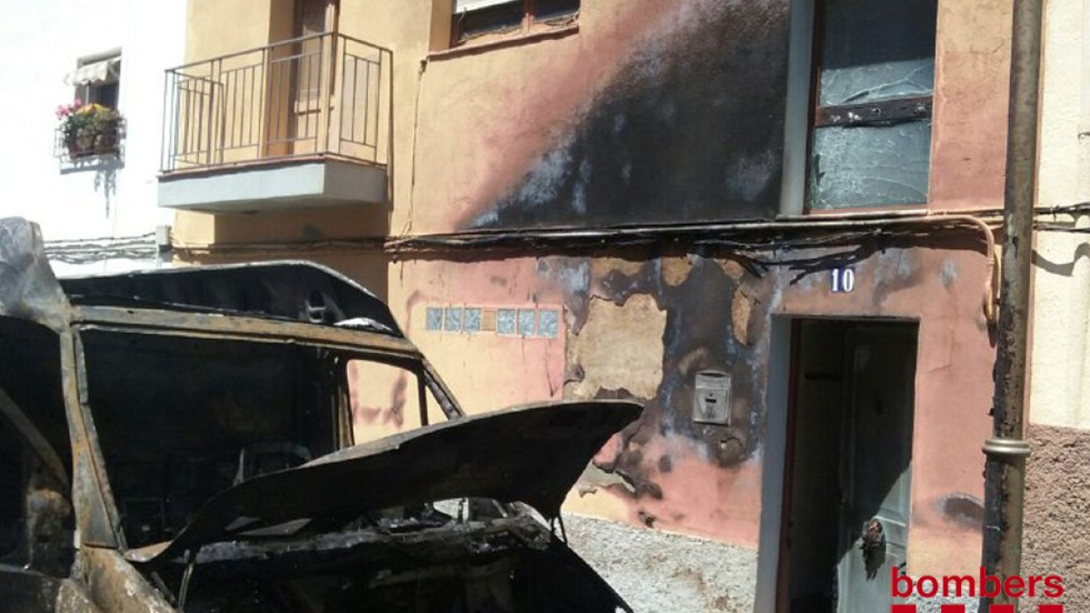 Quema una furgoneta a La Canonja