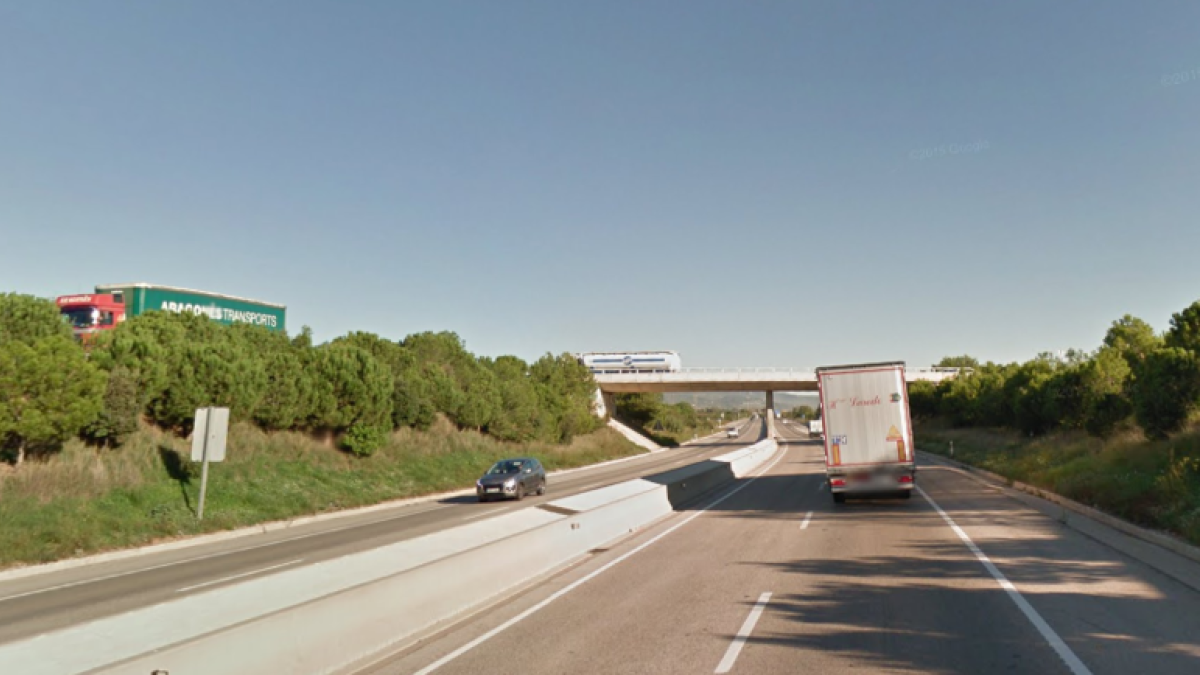 Un accident a la C-14 a Reus obliga a tallar un carril en sentit nord