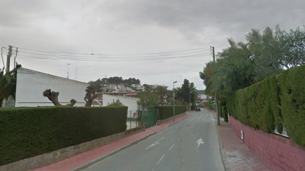 Una persona provoca un escape de gas mientras podaba en Cala Romana