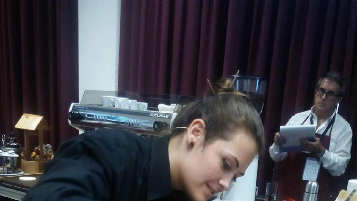 La tarraconense Gessamí Caramés se convierte en la tercera mejor barista de Cataluña