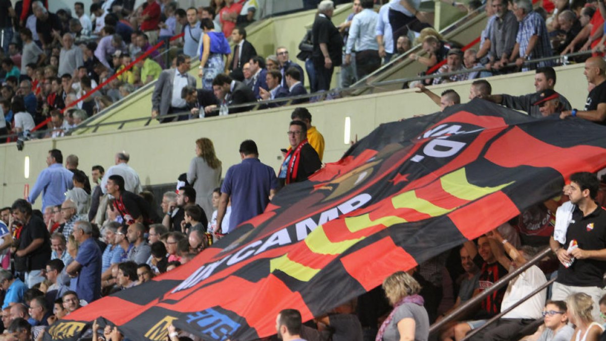 El CF Reus atrau a l'Estadi uns 250 seguidors de fora de la ciutat cada partit