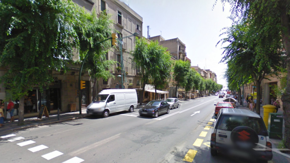 Detingut per intentar agredir els agents en separar-lo d'una baralla