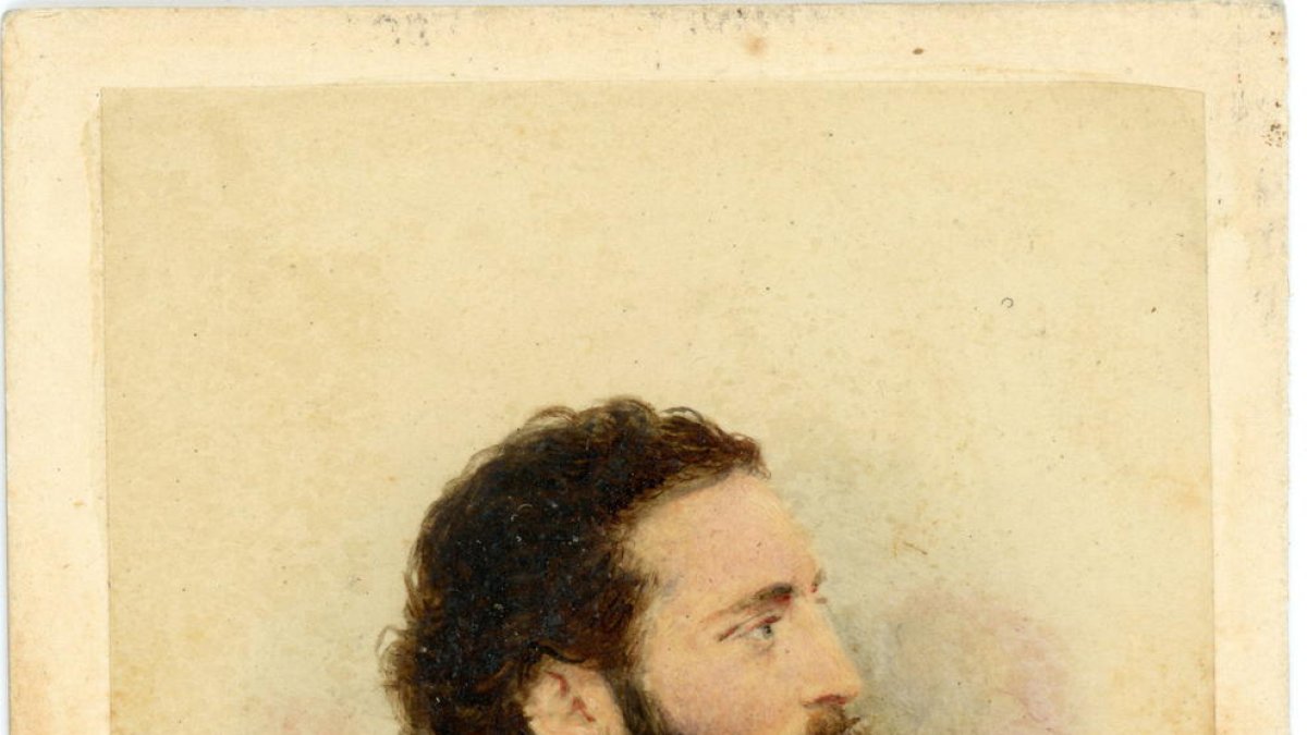 Aparecen tres fotografías inéditas de Gaudí y sus obras