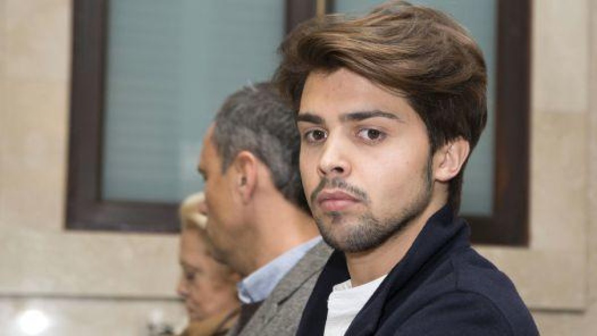 Ingressa voluntàriament a la presó de Tarragona 'el pequeño Nicolás mallorquí'