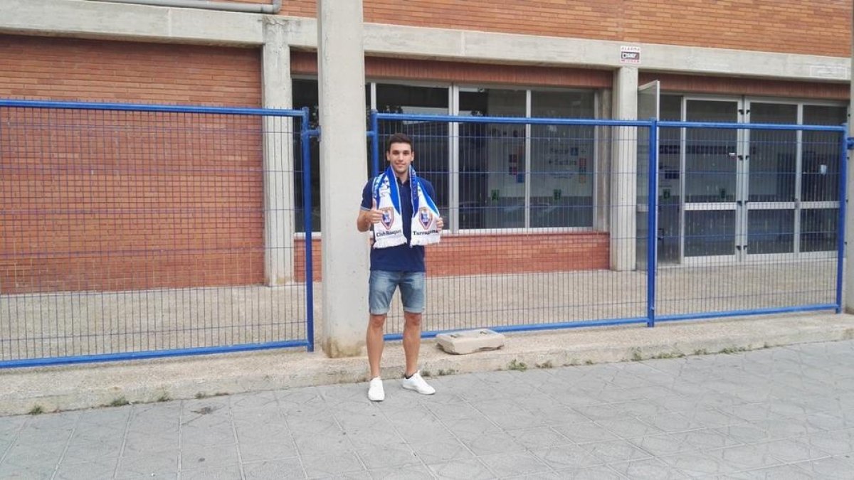 Dani Fernández, primera incorporació al nou CBT