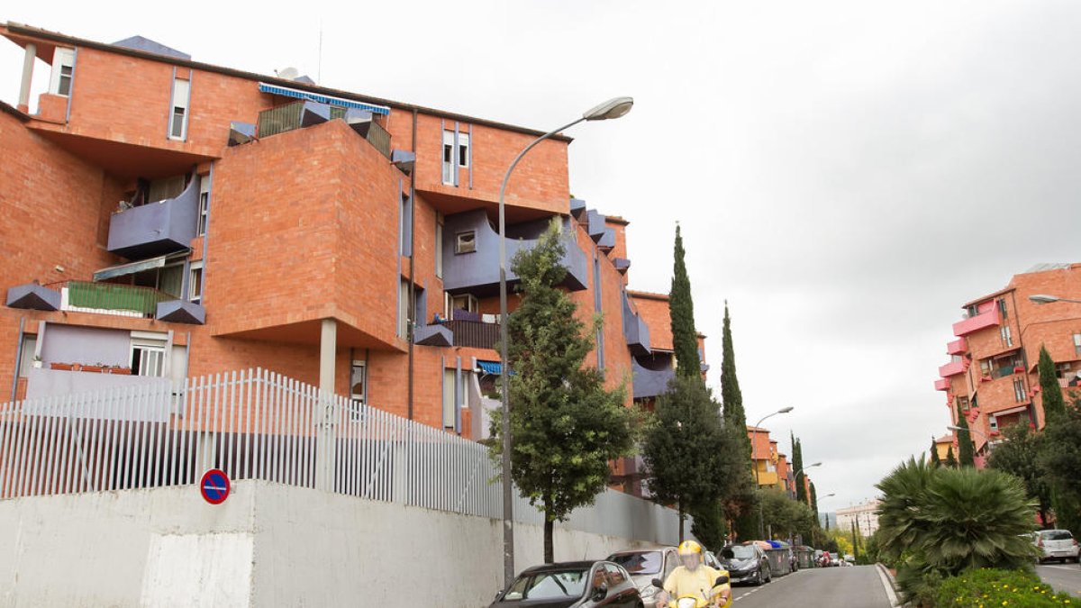 Els veïns constaten una reducció d'ocupants de pisos al barri Gaudí de Reus