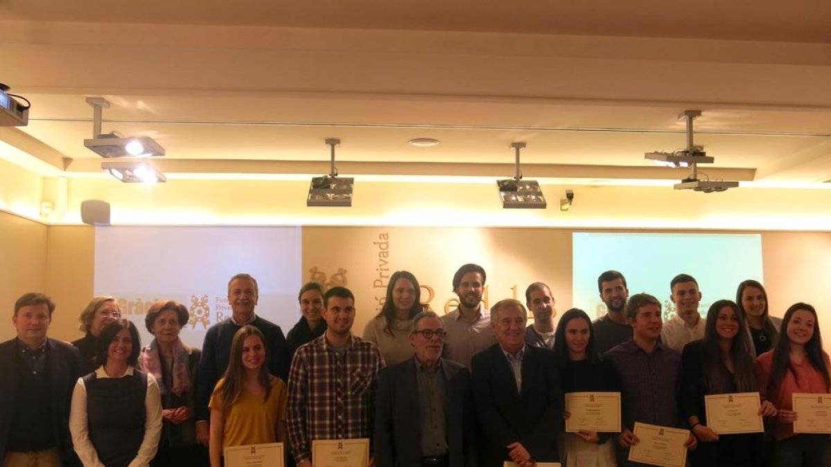 La Fundación Privada Reddis entrega 15 becas de movilidad a los estudiantes de la URV