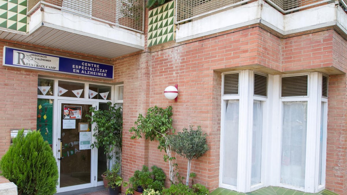 El Centre d'Alzheimer explora noves vies per instal·lar-se a una nova seu