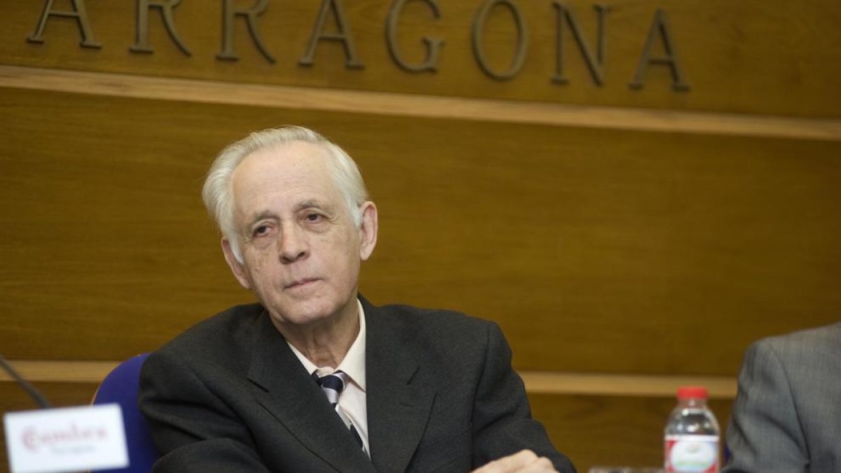 Antoni Coll presenta en Vila-seca 'Cuando veáis que la luna os sonríe'