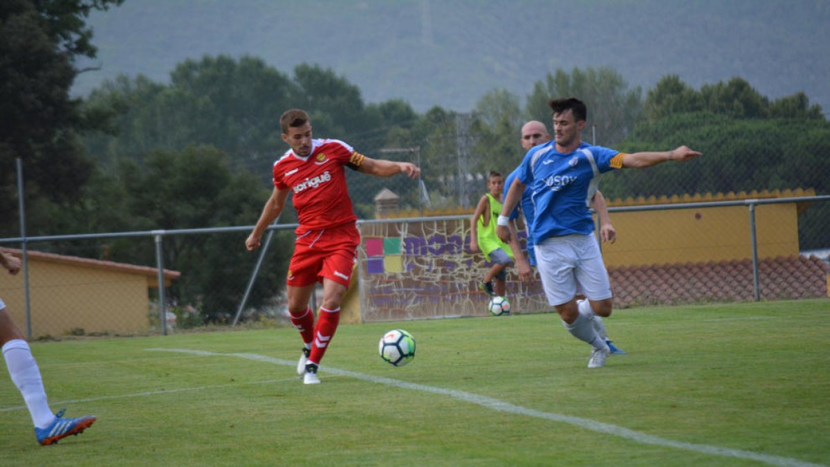 Dobletes de Emaná i Delgado en otra manita contra el Farners (0-5)