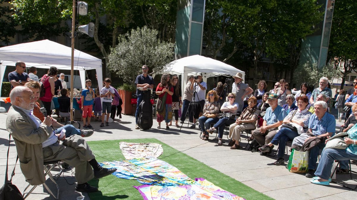 La preocupación por los refugiados y las guerras se hace presente en Reus