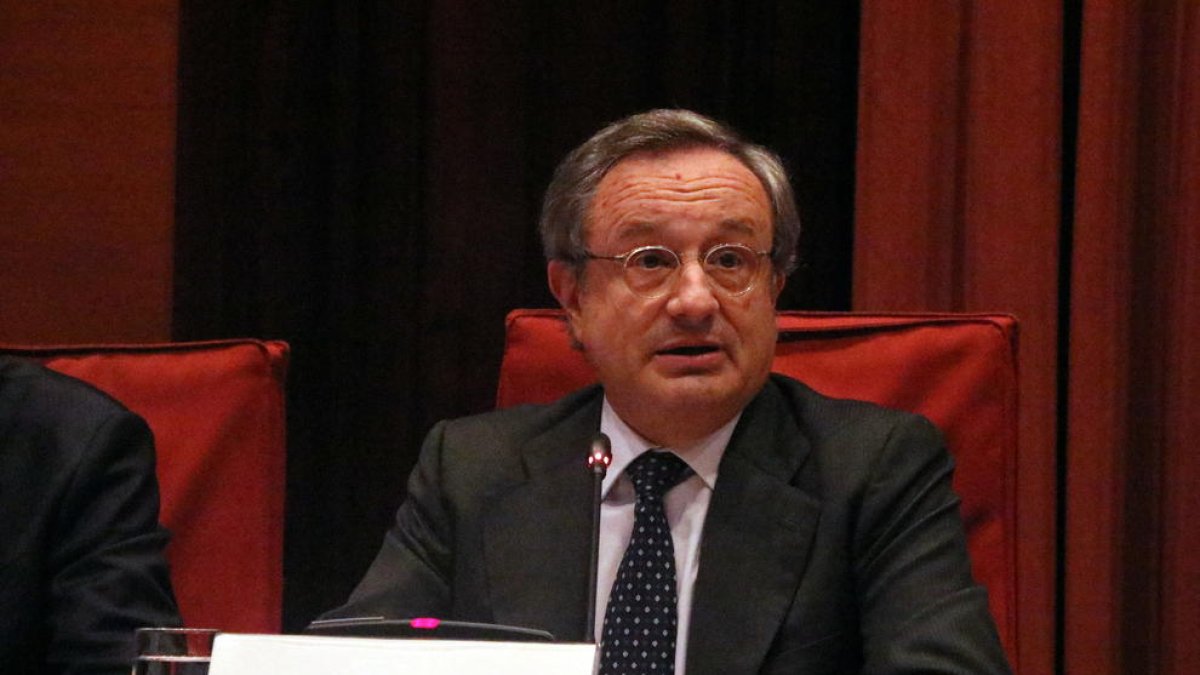 Villaseca reitera en el Parlamento que Gas Natural no tenía que comunicar el corte de luz a la abuela de Reus
