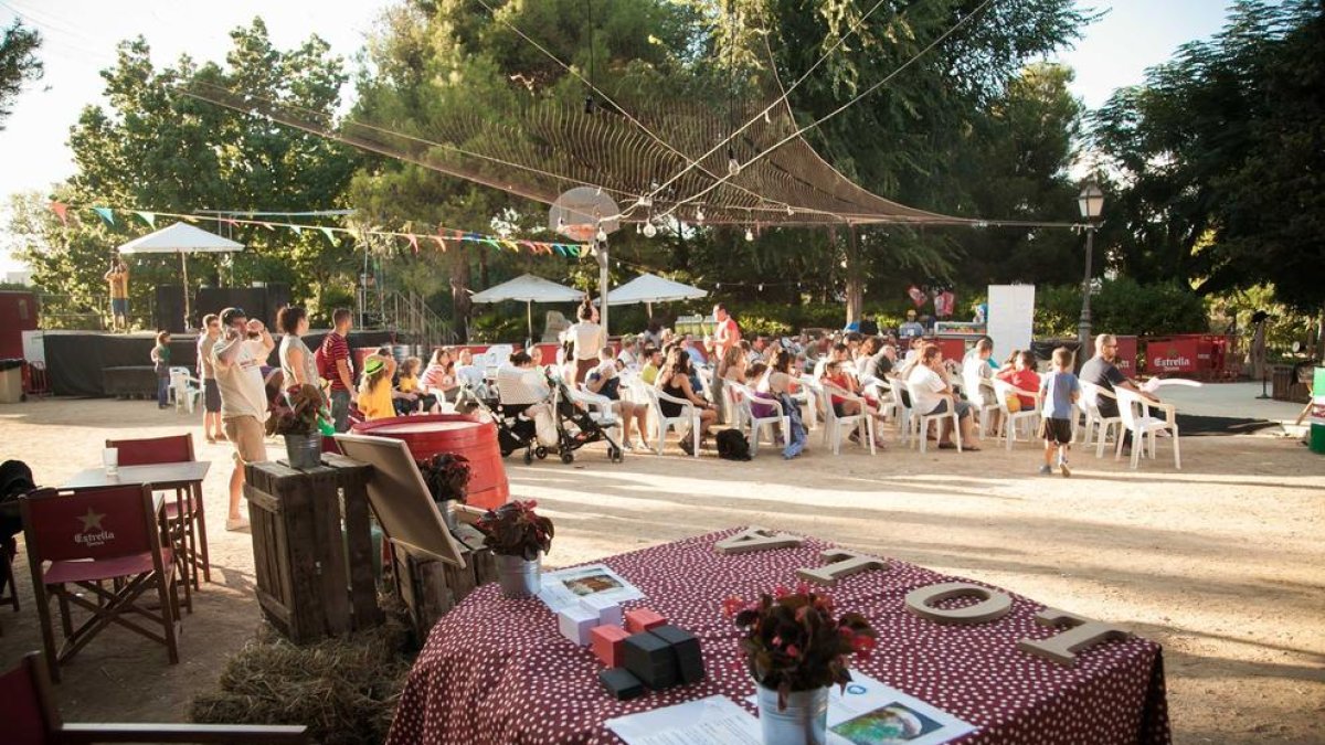 Música internacional i activitats per a tota la família en el 5è aniversari de la Terrasseta de Santa Tecla