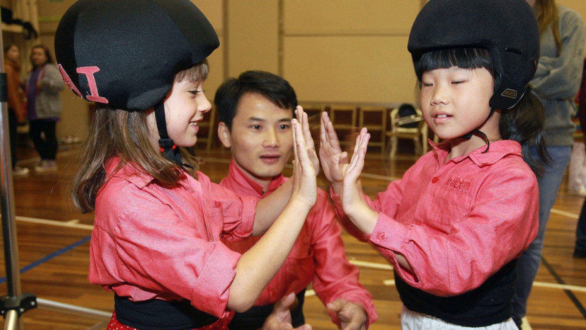 La Colla Vella surt en defensa de l'esperit dels Xiquets de Hangzhou