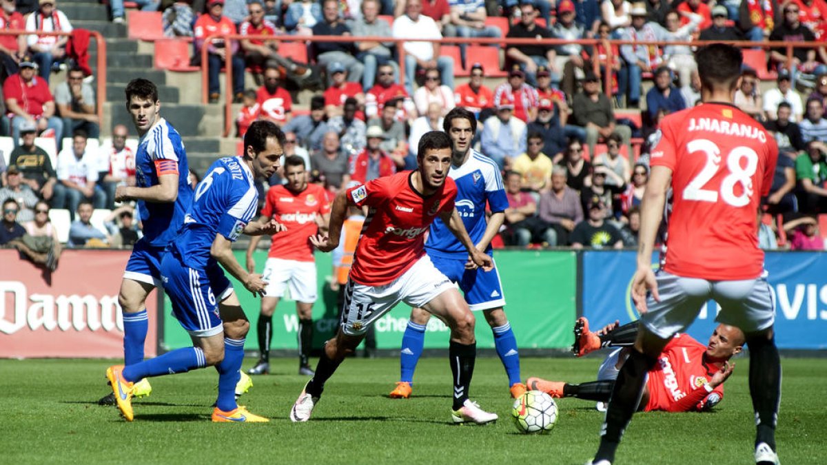 Tres puntos para situarse en ascenso directo