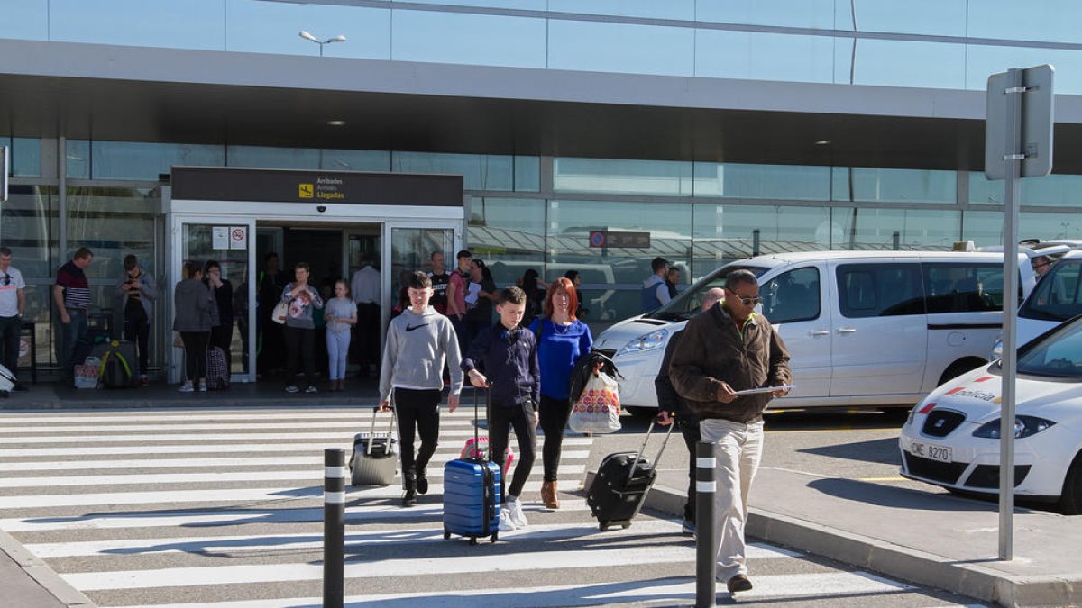 El sector hoteler de Castelló proposa comprar seients a rutes de l'Aeroport