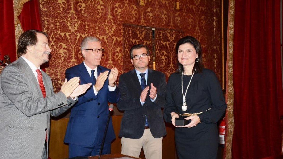 Elisa Vedrina pren possessió oficial com a regidora tarragonina