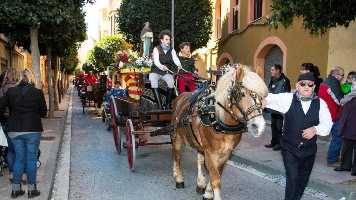 Un centenar de cavalleries participaran aquest diumenge als Tres Tombs d'Alcover